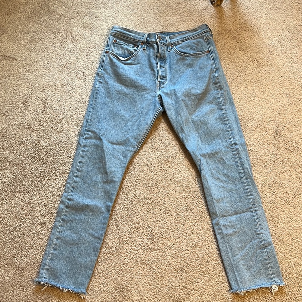 High waisted button up fly Levi's skinny jeans 501 cut off hem